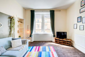 Perfectly situated Govan two bed